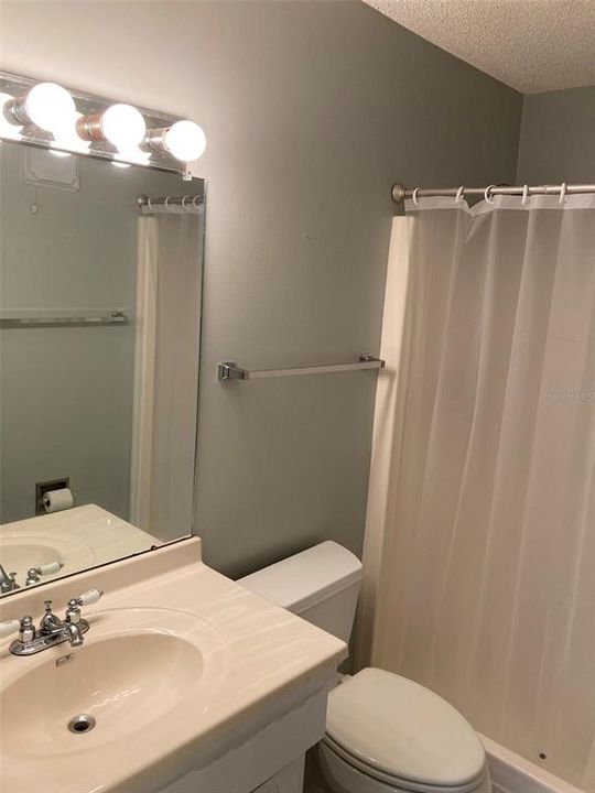 Active With Contract: $99,000 (2 beds, 2 baths, 1135 Square Feet)