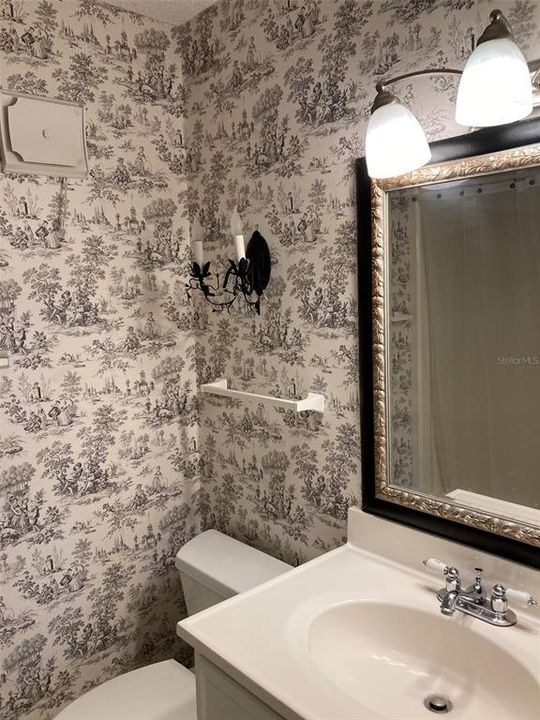 Active With Contract: $99,000 (2 beds, 2 baths, 1135 Square Feet)