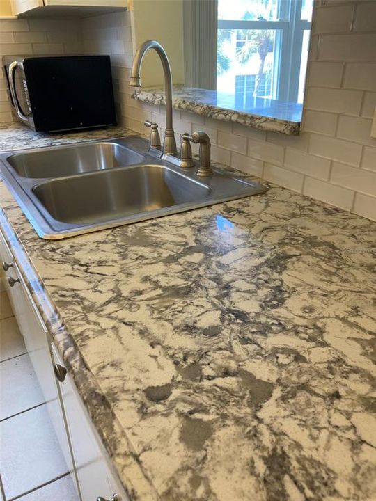 Active With Contract: $99,000 (2 beds, 2 baths, 1135 Square Feet)