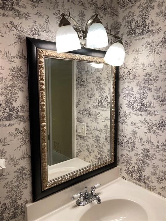 Active With Contract: $99,000 (2 beds, 2 baths, 1135 Square Feet)