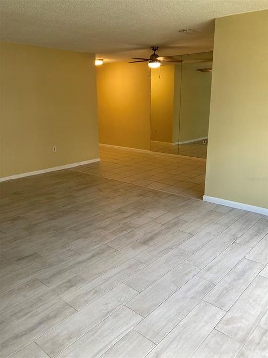 Active With Contract: $99,000 (2 beds, 2 baths, 1135 Square Feet)