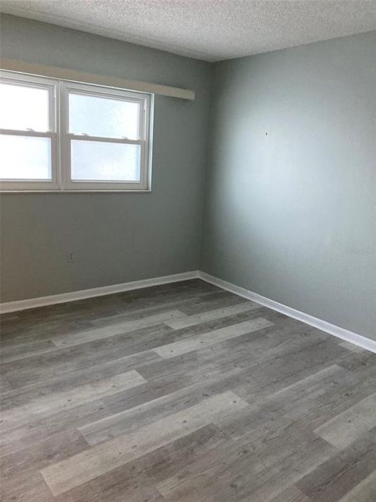 Active With Contract: $99,000 (2 beds, 2 baths, 1135 Square Feet)