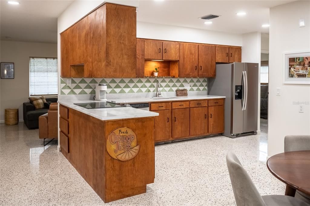 В аренду: $1,800 (1 спален, 1 ванн, 240 Квадратных фут)