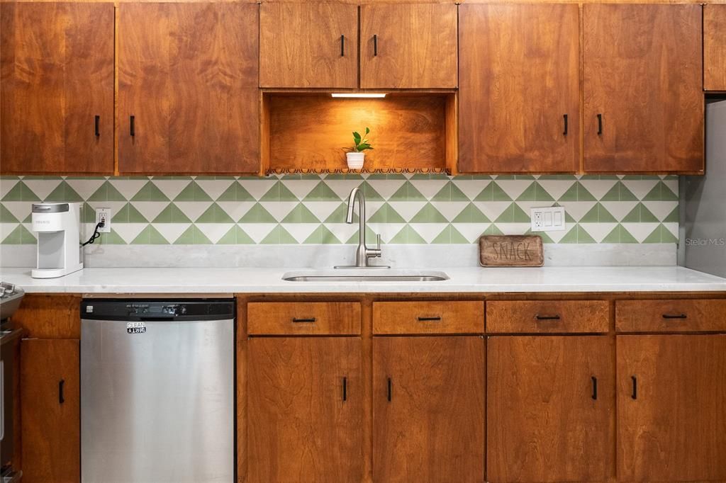 В аренду: $1,800 (1 спален, 1 ванн, 240 Квадратных фут)