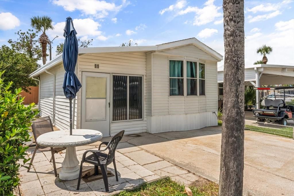 For Sale: $94,900 (1 beds, 1 baths, 396 Square Feet)