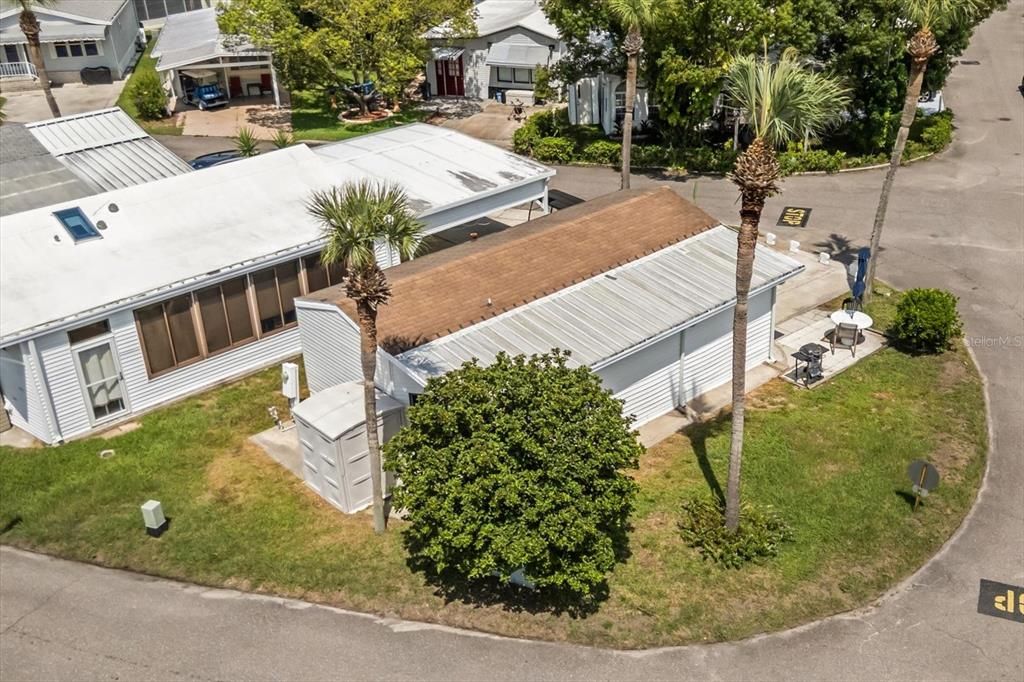 For Sale: $94,900 (1 beds, 1 baths, 396 Square Feet)