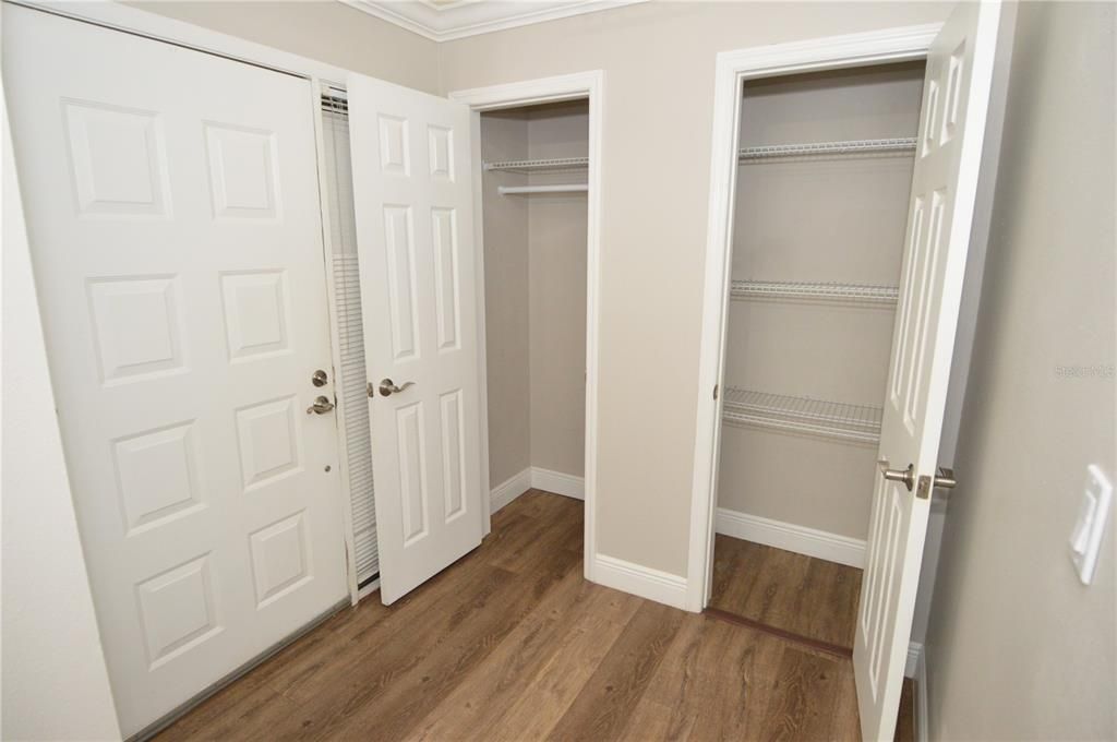 Active With Contract: $2,500 (3 beds, 2 baths, 1668 Square Feet)