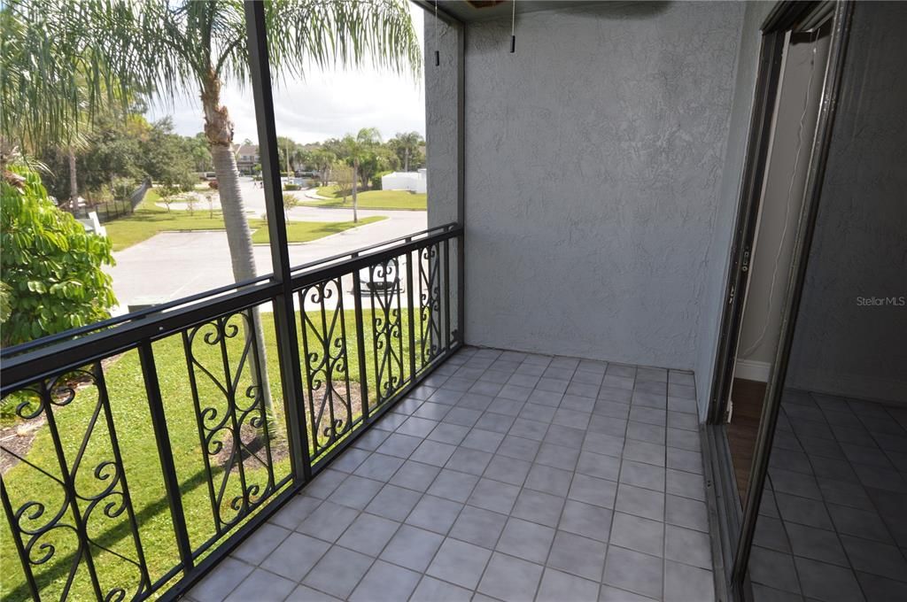 Active With Contract: $2,500 (3 beds, 2 baths, 1668 Square Feet)