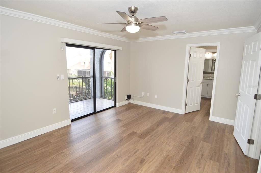 Active With Contract: $2,500 (3 beds, 2 baths, 1668 Square Feet)