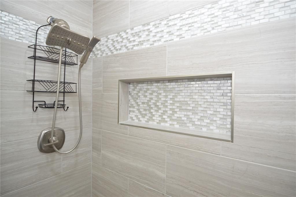 Active With Contract: $2,500 (3 beds, 2 baths, 1668 Square Feet)