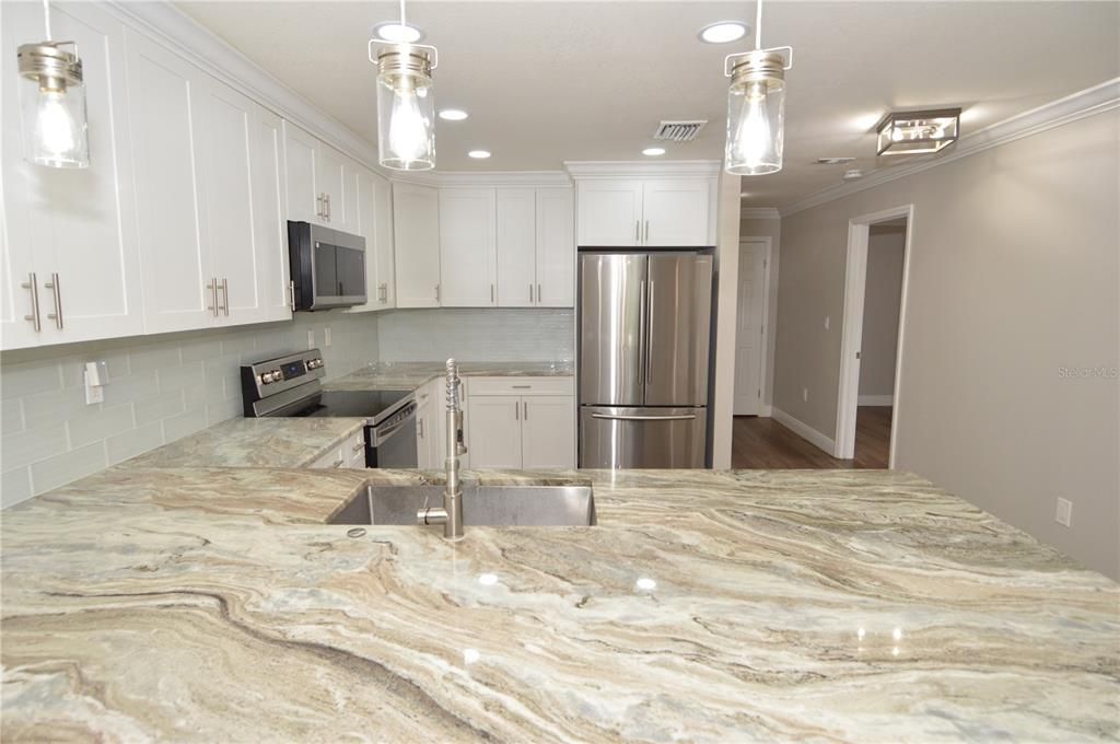 Active With Contract: $2,500 (3 beds, 2 baths, 1668 Square Feet)