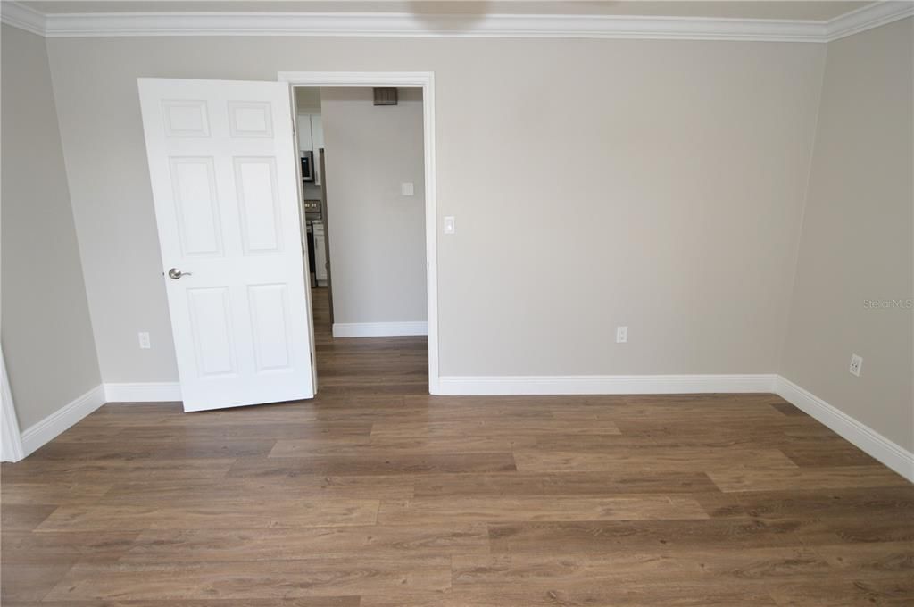 Active With Contract: $2,500 (3 beds, 2 baths, 1668 Square Feet)