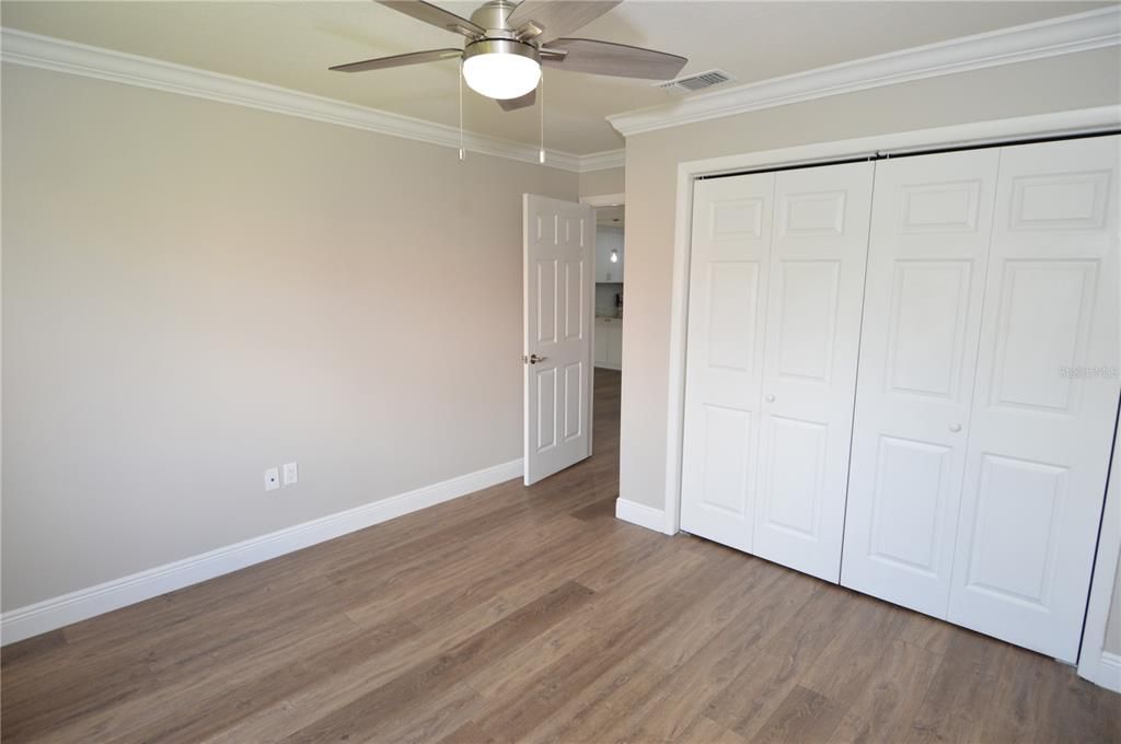 Active With Contract: $2,500 (3 beds, 2 baths, 1668 Square Feet)