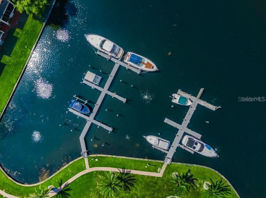 Active With Contract: $2,500 (3 beds, 2 baths, 1668 Square Feet)