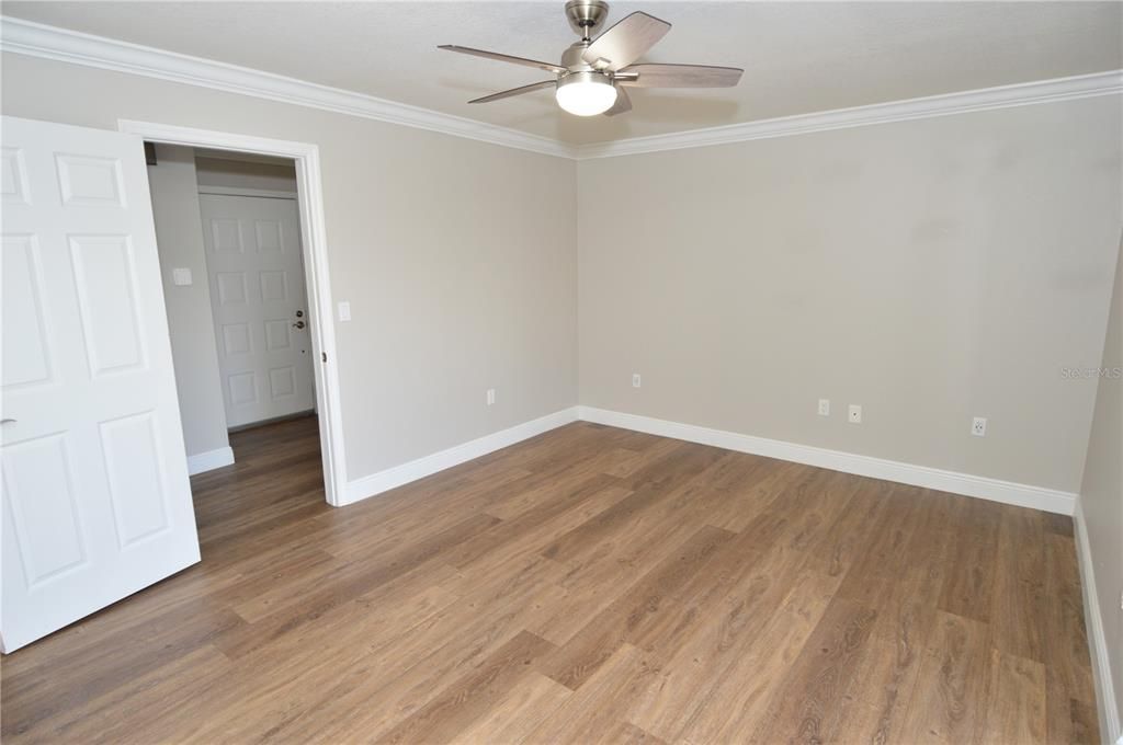 Active With Contract: $2,500 (3 beds, 2 baths, 1668 Square Feet)