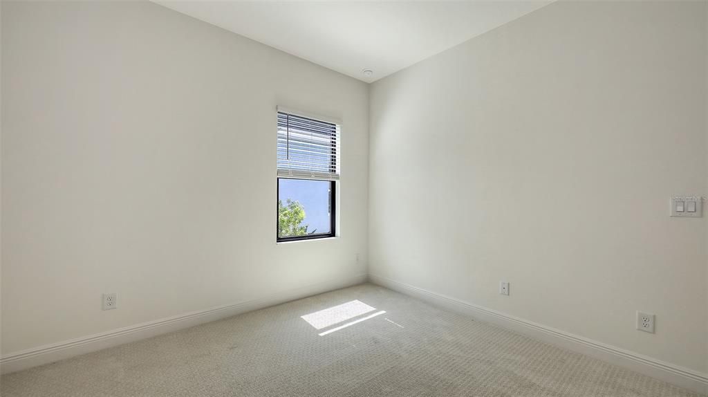 En Venta: $540,990 (3 camas, 2 baños, 2064 Pies cuadrados)