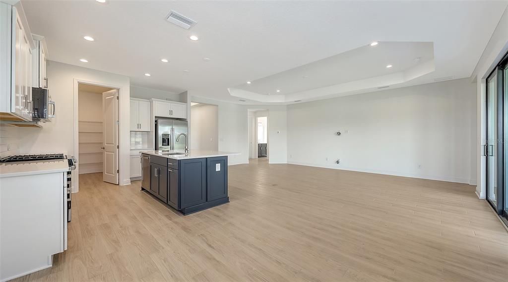 En Venta: $540,990 (3 camas, 2 baños, 2064 Pies cuadrados)