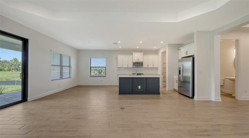 En Venta: $540,990 (3 camas, 2 baños, 2064 Pies cuadrados)