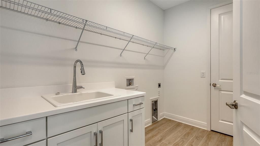 En Venta: $540,990 (3 camas, 2 baños, 2064 Pies cuadrados)