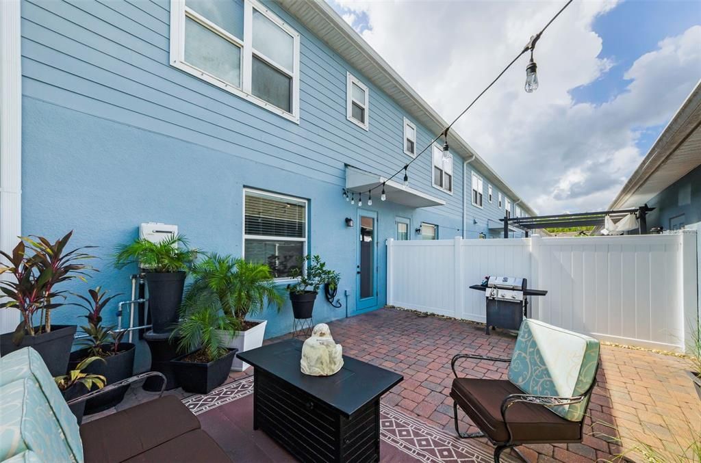 На продажу: $374,900 (3 спален, 2 ванн, 1612 Квадратных фут)