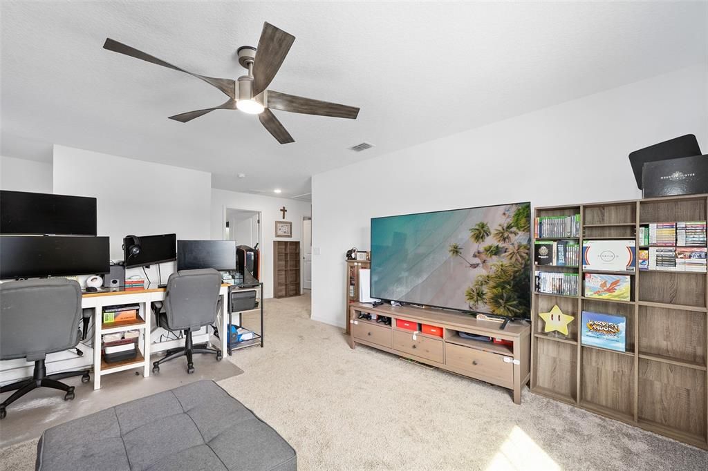 For Sale: $463,500 (4 beds, 2 baths, 2564 Square Feet)