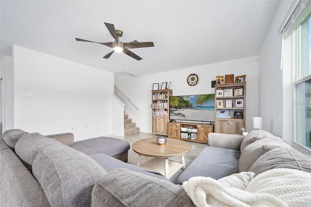 For Sale: $463,500 (4 beds, 2 baths, 2564 Square Feet)