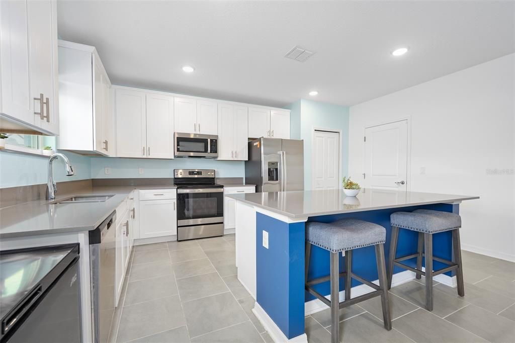 For Sale: $463,500 (4 beds, 2 baths, 2564 Square Feet)