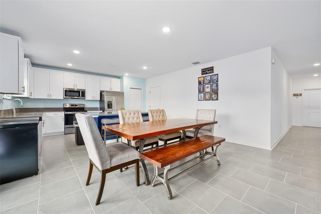 For Sale: $463,500 (4 beds, 2 baths, 2564 Square Feet)