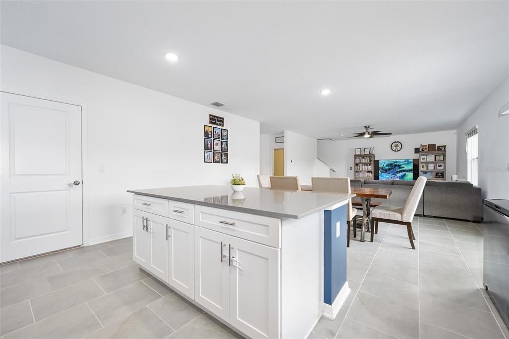 For Sale: $463,500 (4 beds, 2 baths, 2564 Square Feet)