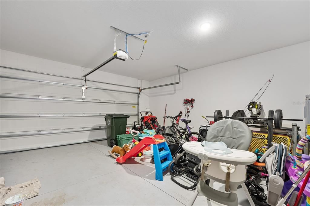 For Sale: $463,500 (4 beds, 2 baths, 2564 Square Feet)