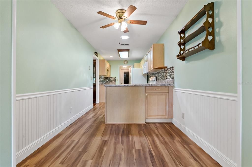 Activo con contrato: $149,900 (2 camas, 2 baños, 1211 Pies cuadrados)