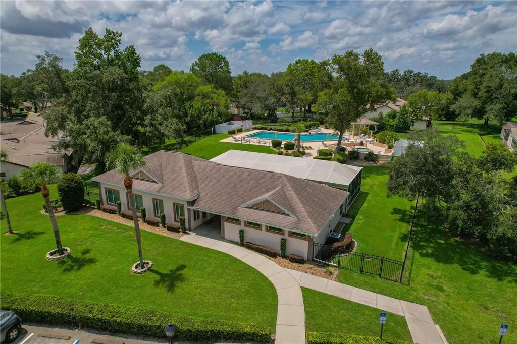 Activo con contrato: $149,900 (2 camas, 2 baños, 1211 Pies cuadrados)