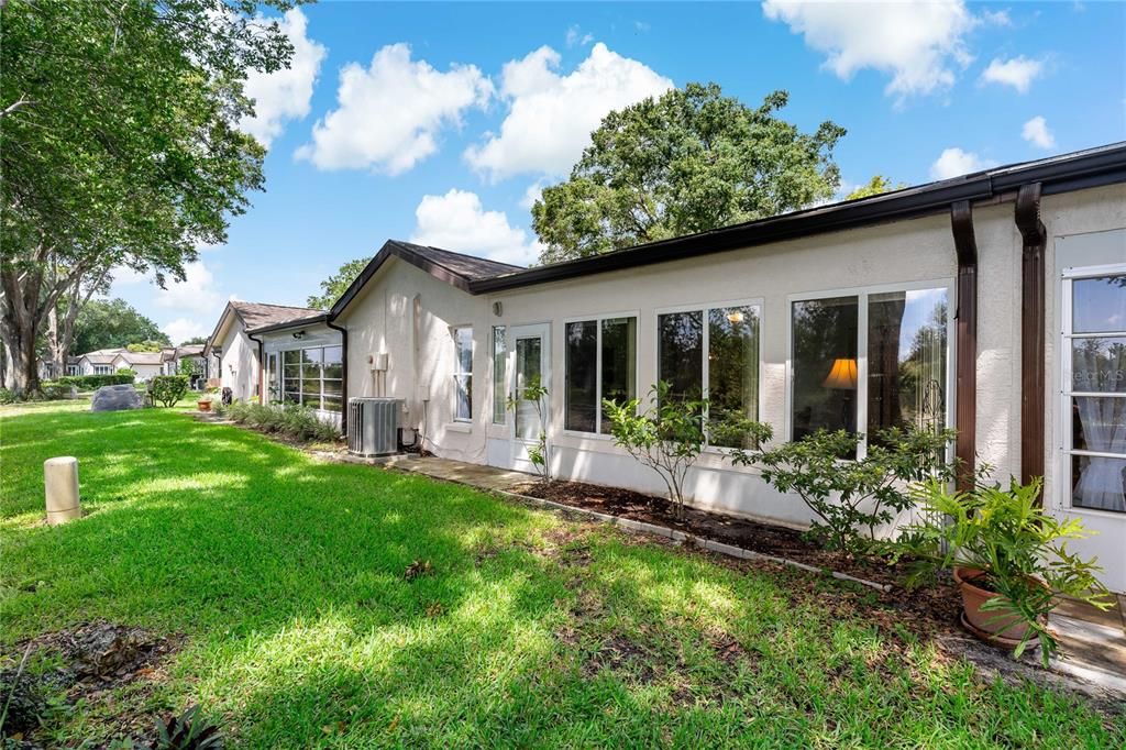 Activo con contrato: $149,900 (2 camas, 2 baños, 1211 Pies cuadrados)