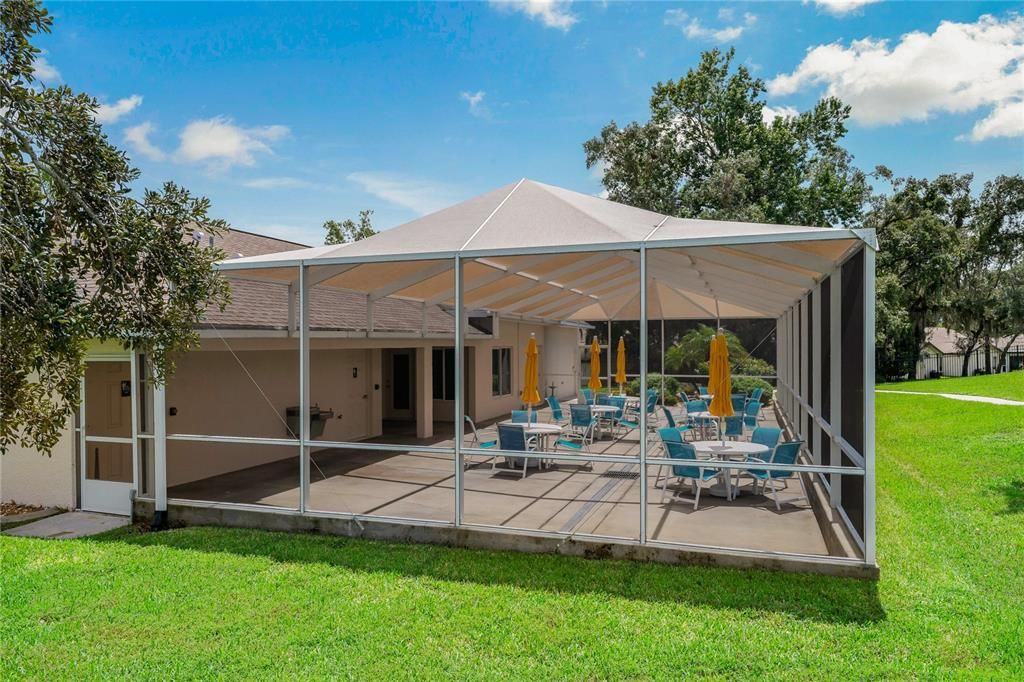 Activo con contrato: $149,900 (2 camas, 2 baños, 1211 Pies cuadrados)