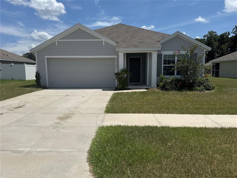 Recently Rented: $1,795 (3 beds, 2 baths, 1405 Square Feet)