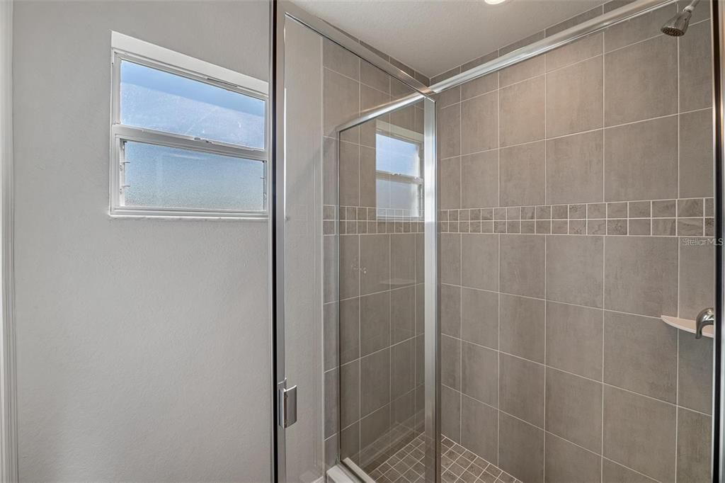 Под контрактом: $1,850 (3 спален, 2 ванн, 1513 Квадратных фут)