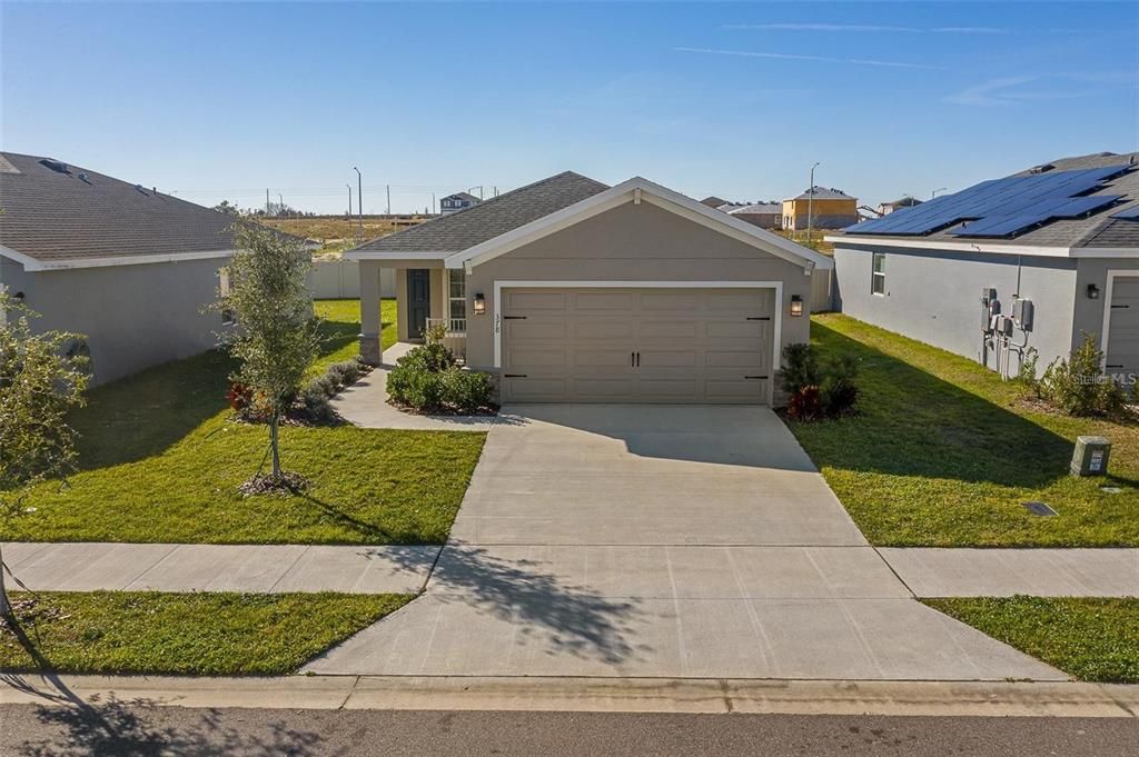 Под контрактом: $1,850 (3 спален, 2 ванн, 1513 Квадратных фут)