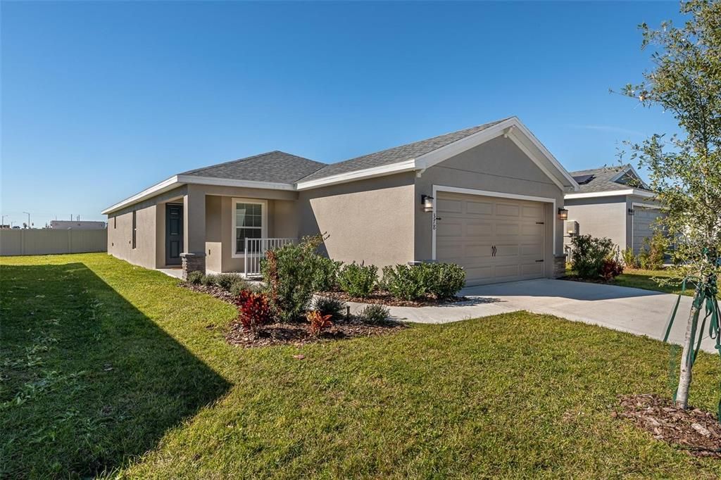 Под контрактом: $1,850 (3 спален, 2 ванн, 1513 Квадратных фут)