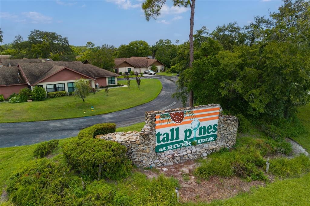 For Sale: $230,000 (2 beds, 2 baths, 1096 Square Feet)