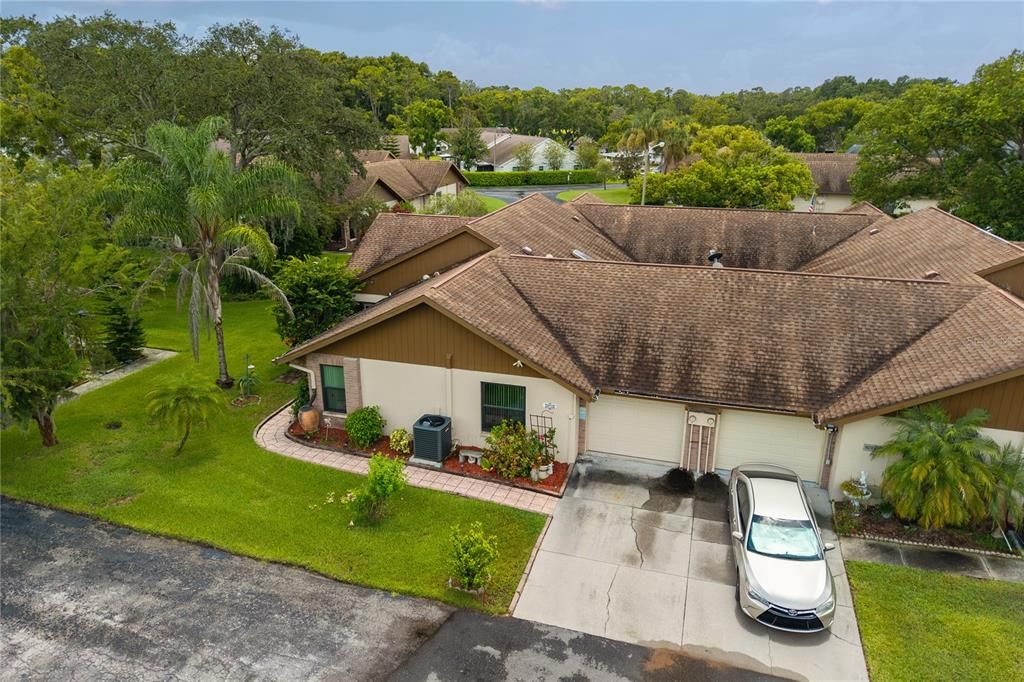 For Sale: $230,000 (2 beds, 2 baths, 1096 Square Feet)