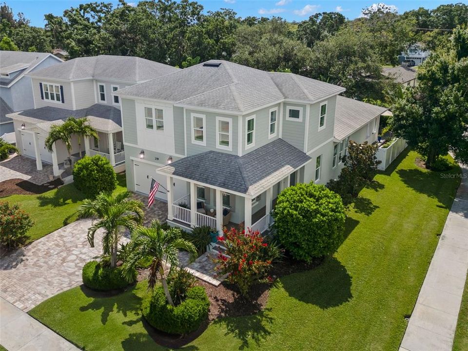 Недавно продано: $989,000 (5 спален, 3 ванн, 2850 Квадратных фут)