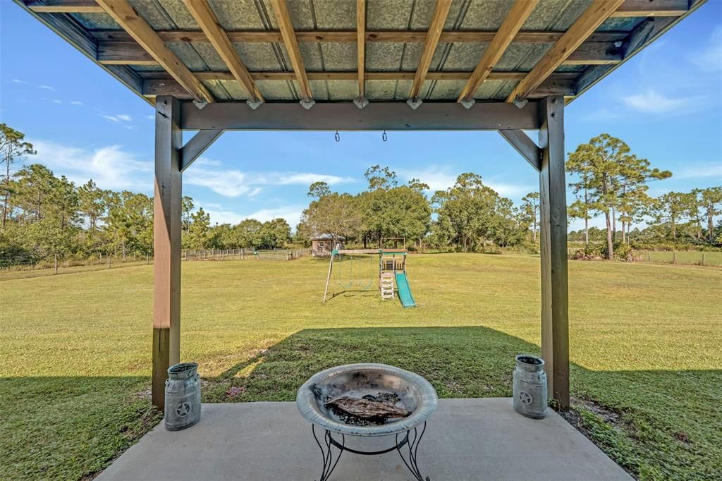 На продажу: $875,000 (3 спален, 2 ванн, 1947 Квадратных фут)