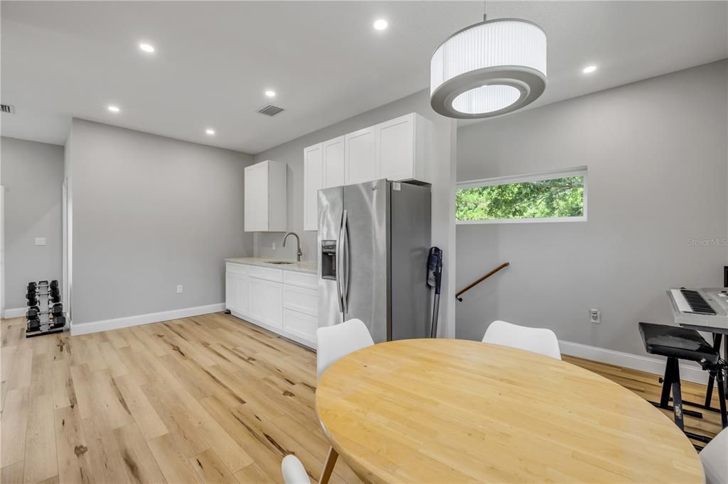 For Sale: $1,999,999 (4 beds, 4 baths, 3257 Square Feet)