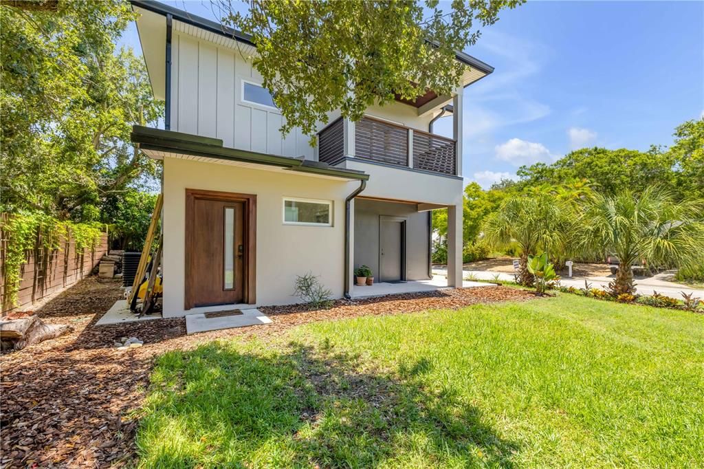 For Sale: $1,999,999 (4 beds, 4 baths, 3257 Square Feet)