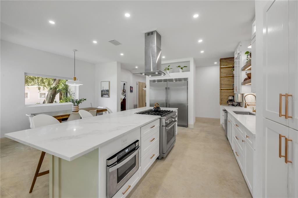 For Sale: $1,999,999 (4 beds, 4 baths, 3257 Square Feet)