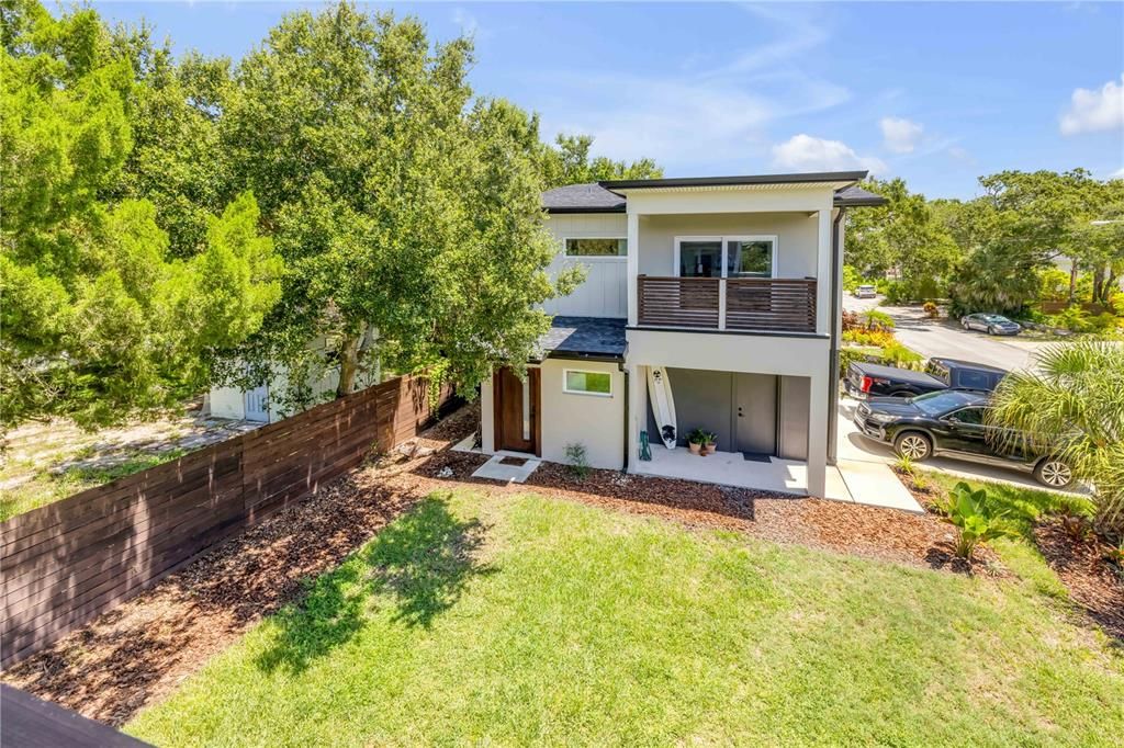 For Sale: $1,999,999 (4 beds, 4 baths, 3257 Square Feet)