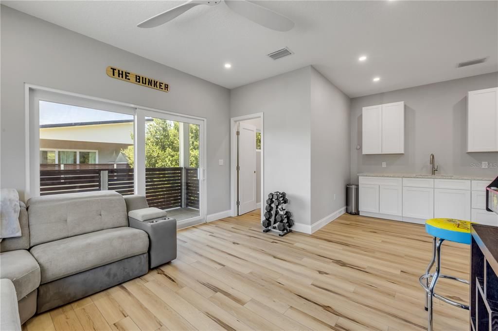 For Sale: $1,999,999 (4 beds, 4 baths, 3257 Square Feet)