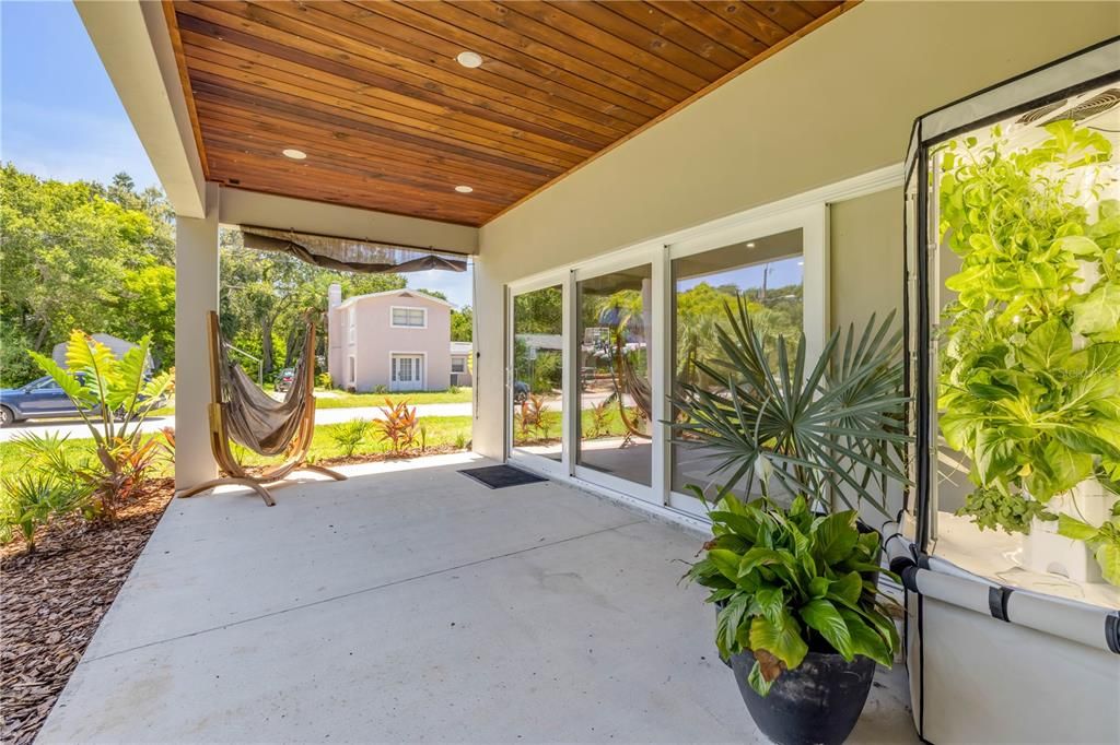 For Sale: $1,999,999 (4 beds, 4 baths, 3257 Square Feet)