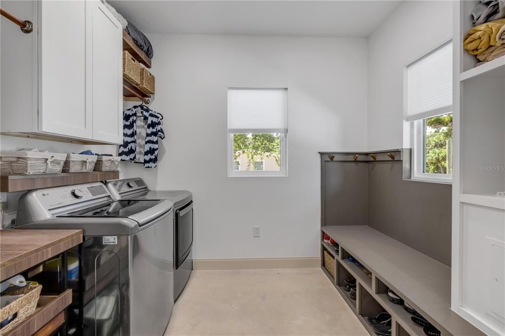 For Sale: $1,999,999 (4 beds, 4 baths, 3257 Square Feet)