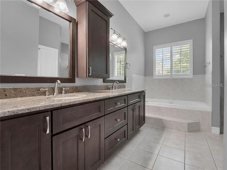 For Sale: $1,398,494 (6 beds, 5 baths, 4814 Square Feet)